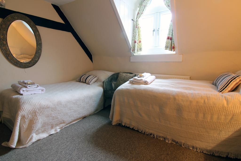 Bed and Breakfast Inglewood House Монмут Номер фото